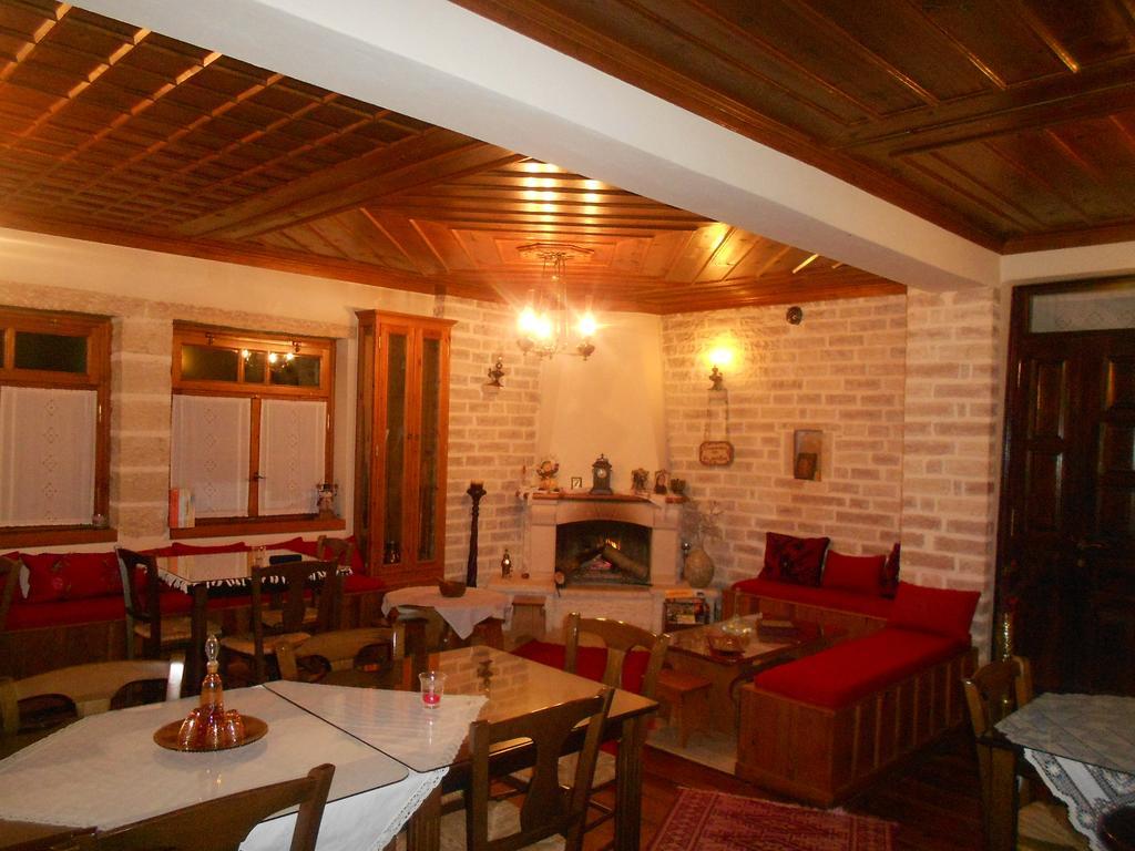 Traditional Guesthouse Marousio Rodavgi Экстерьер фото