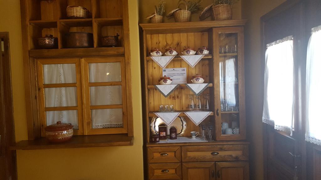 Traditional Guesthouse Marousio Rodavgi Экстерьер фото